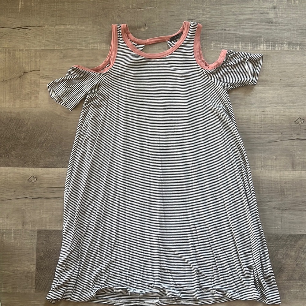 Cold shoulder, knee length women’s dress